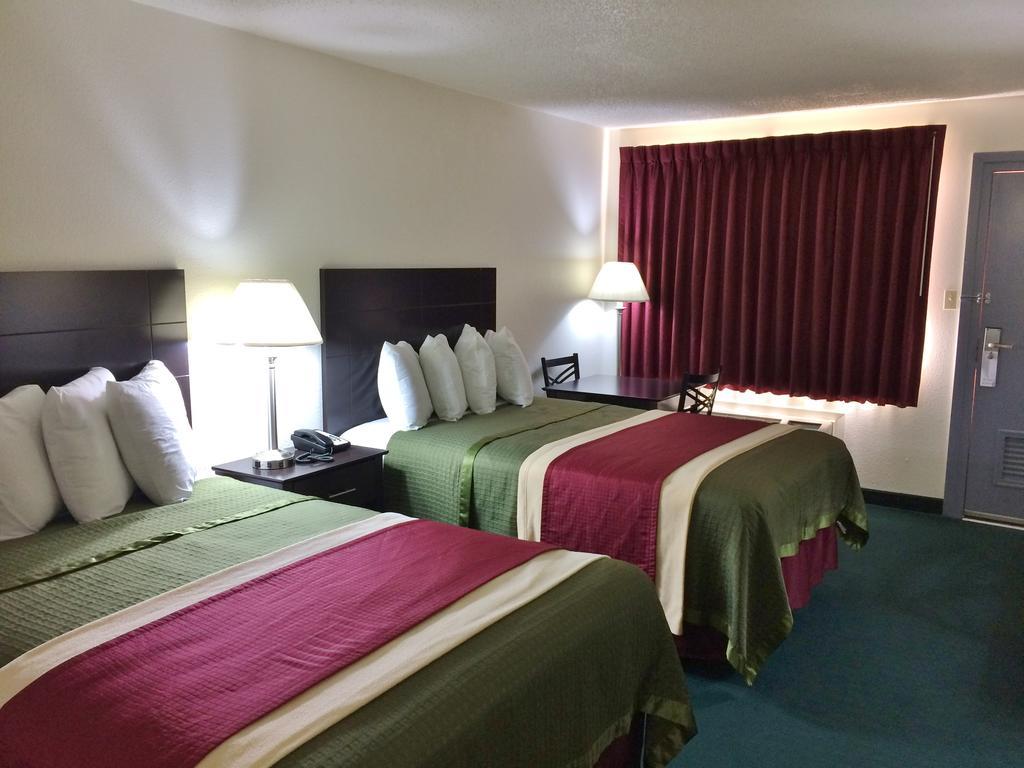 Travel Inn & Suites Atlanta Texas Eksteriør billede