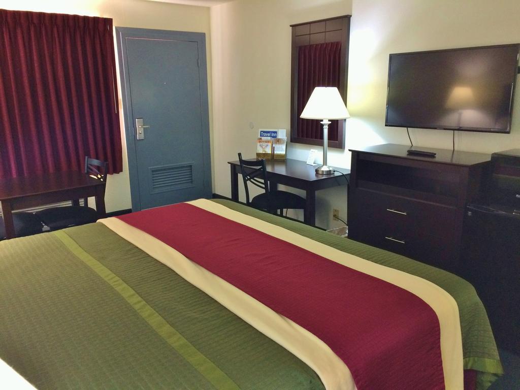 Travel Inn & Suites Atlanta Texas Eksteriør billede